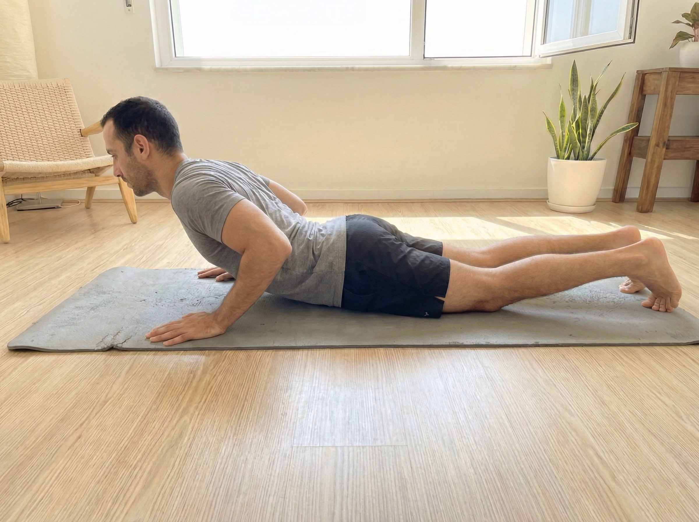 Step 2 – Gentle baby cobra lift side view