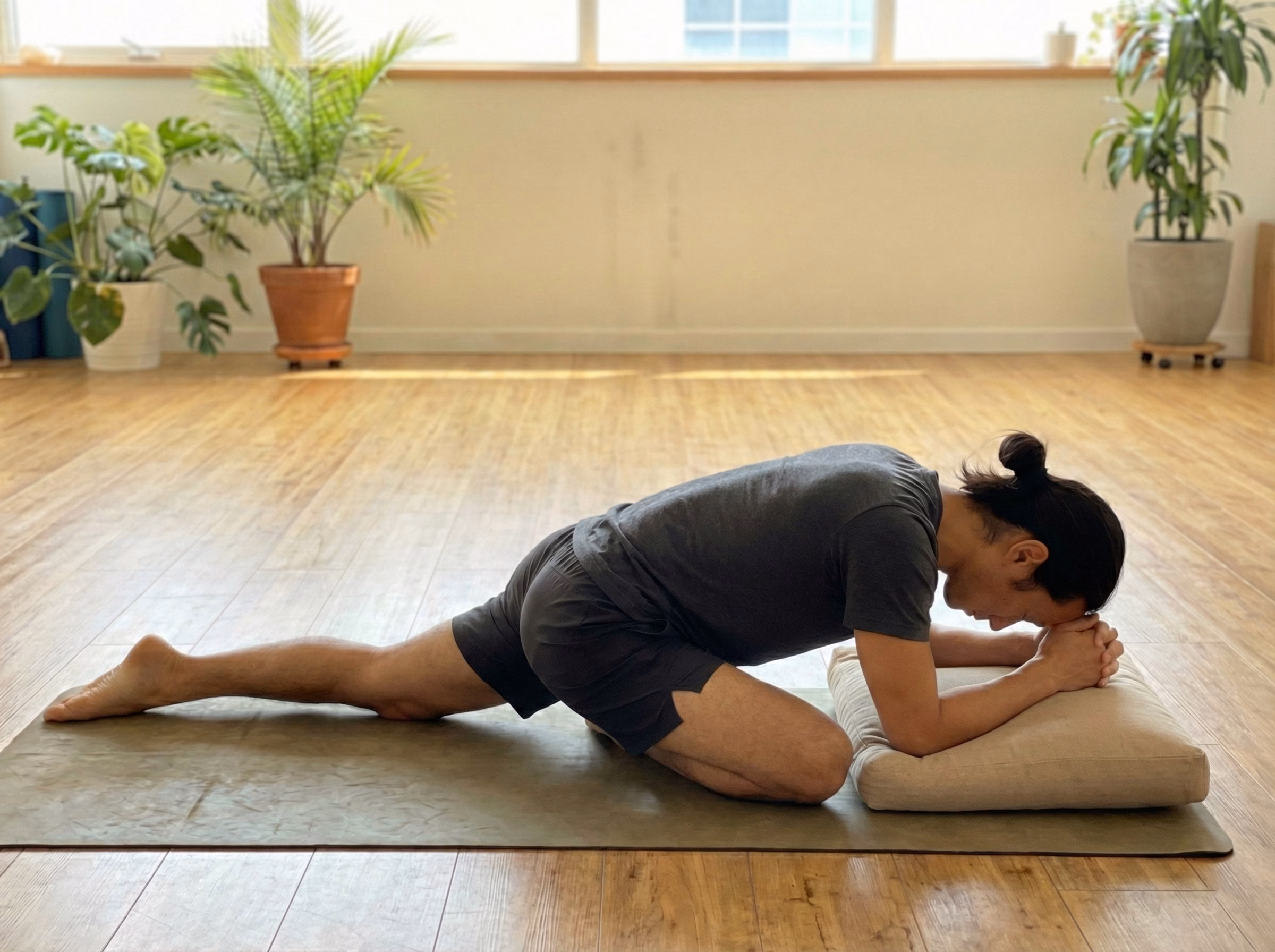 Pigeon pose stretch variation two