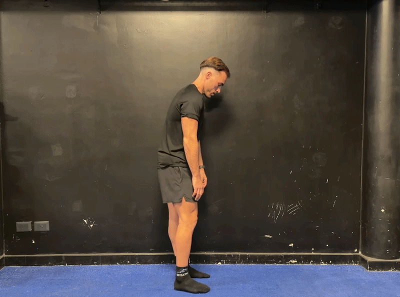 Hero image – Man #04 in tall standing posture with blue height line glow